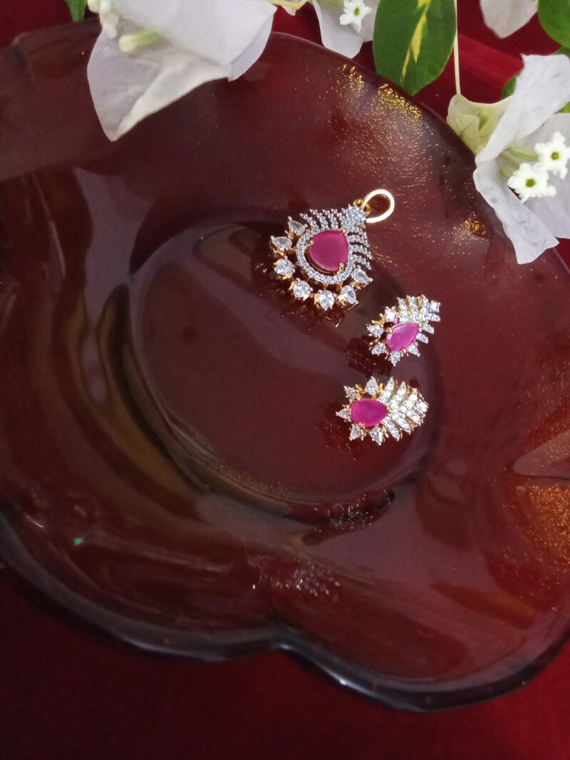 Rani Pink with  White Zercon Studded Locket Set - Image 4