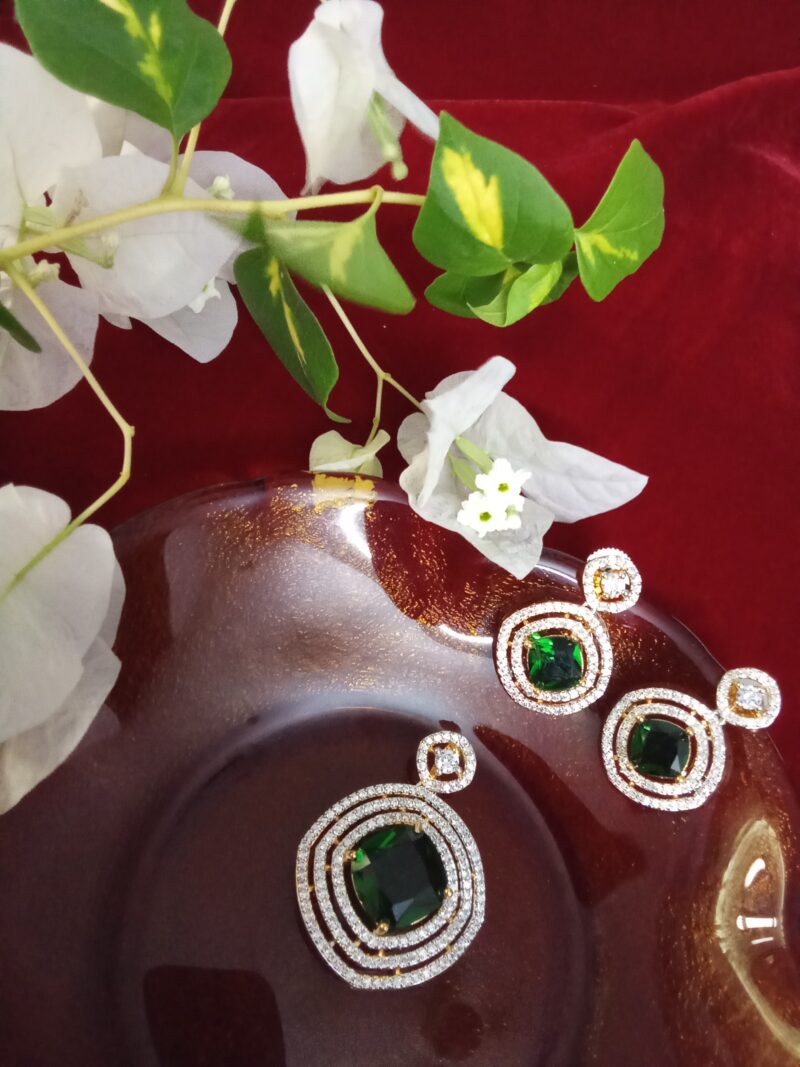 Emerald Green with White Zercon Studded Locket Set - Image 3