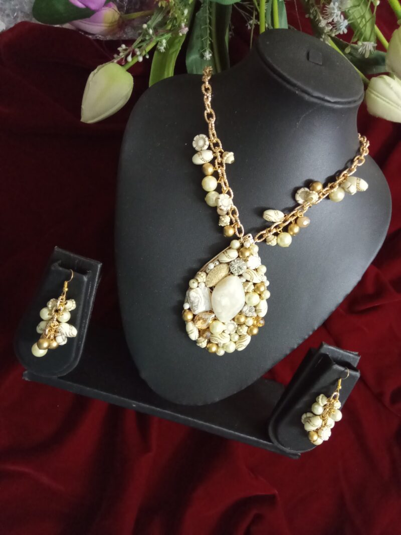 Indo Western Set-A Perfect Style Statement - Image 3