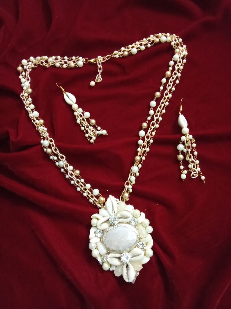 Indo Western Set-A Perfect Style Statement - Image 3