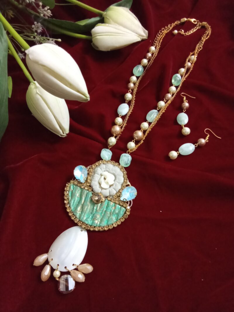 Indo Western Set-A Perfect Style Statement - Image 4