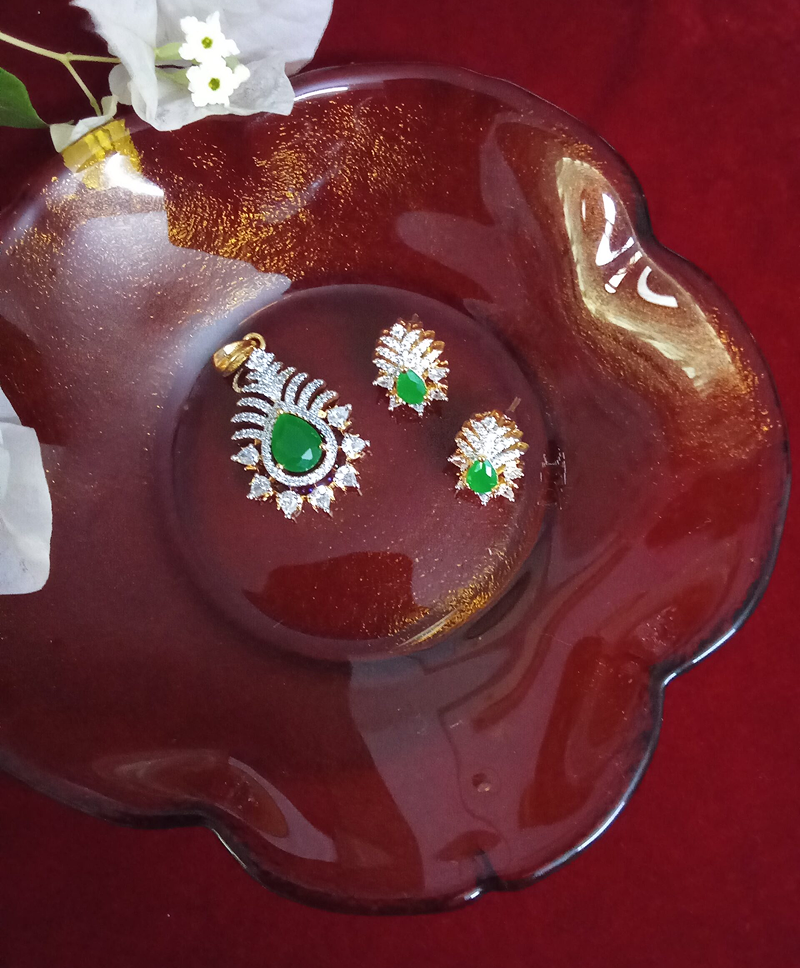 Bottle Green with White Zercon Studded Locket Set